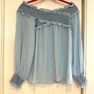 NWT Vince camuto off shoulder beautiful blue too size medium